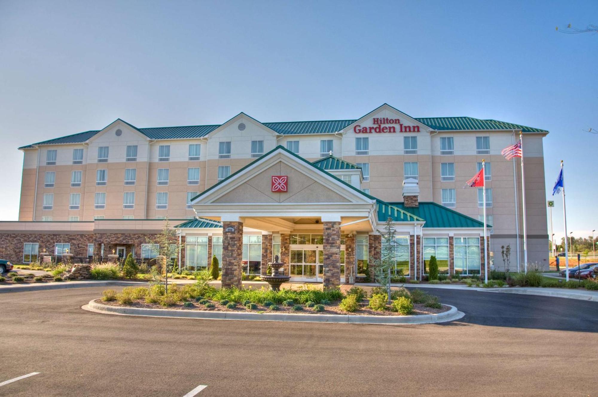 Hilton Garden Inn Clarksville Exterior photo