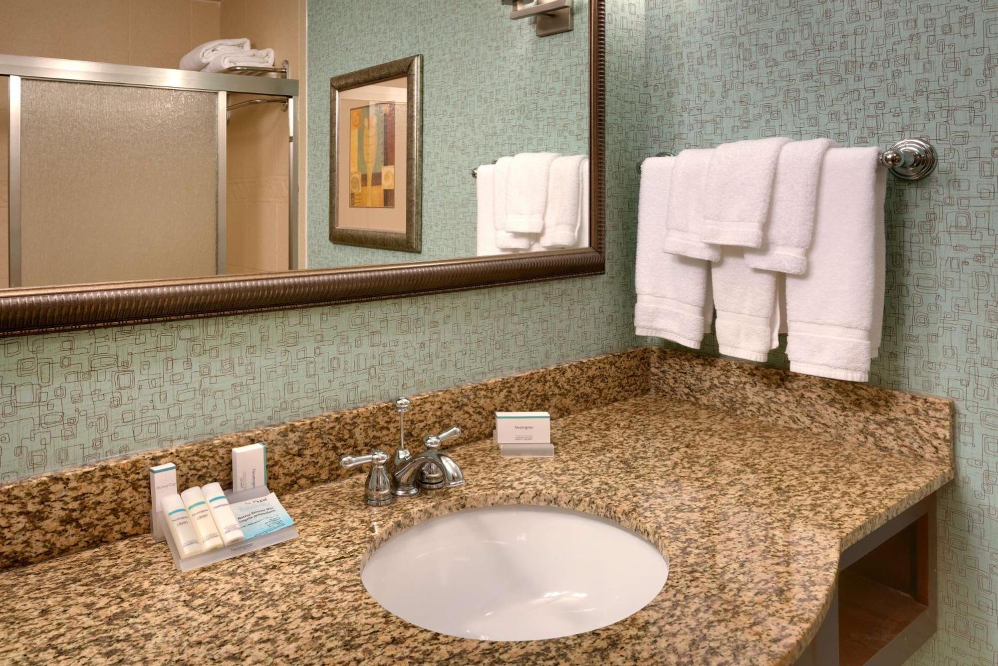 Hilton Garden Inn Clarksville Exterior photo