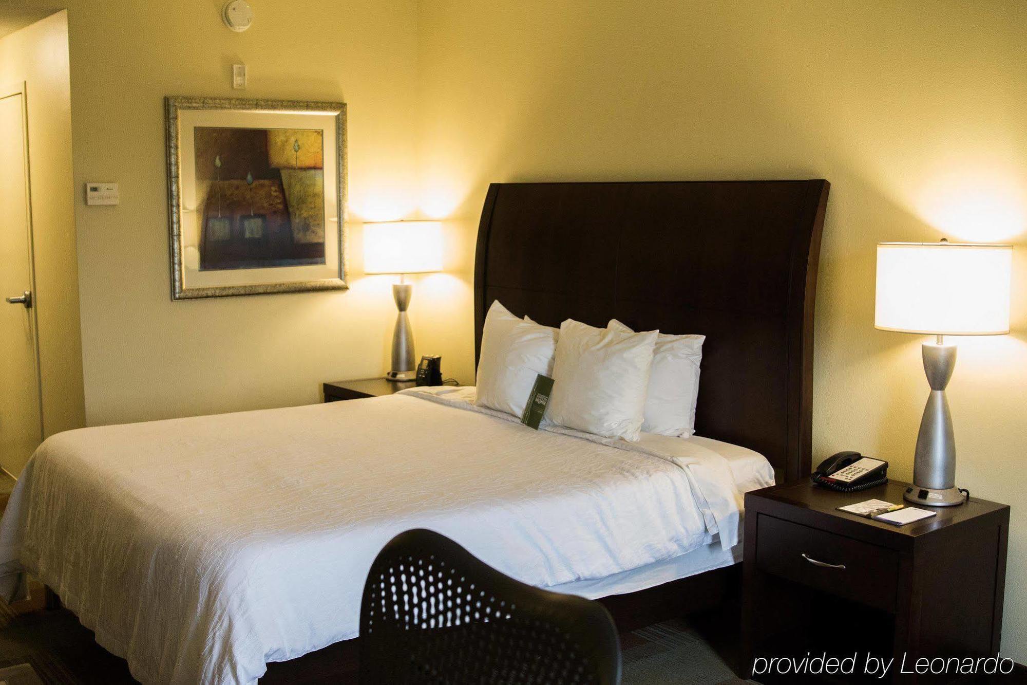 Hilton Garden Inn Clarksville Exterior photo